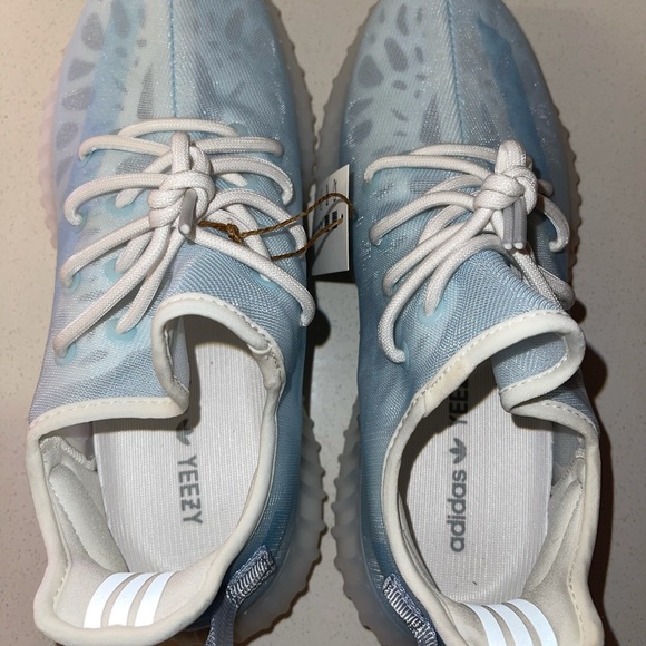 Adidas Yeezy 350 Boost V2 main image 8